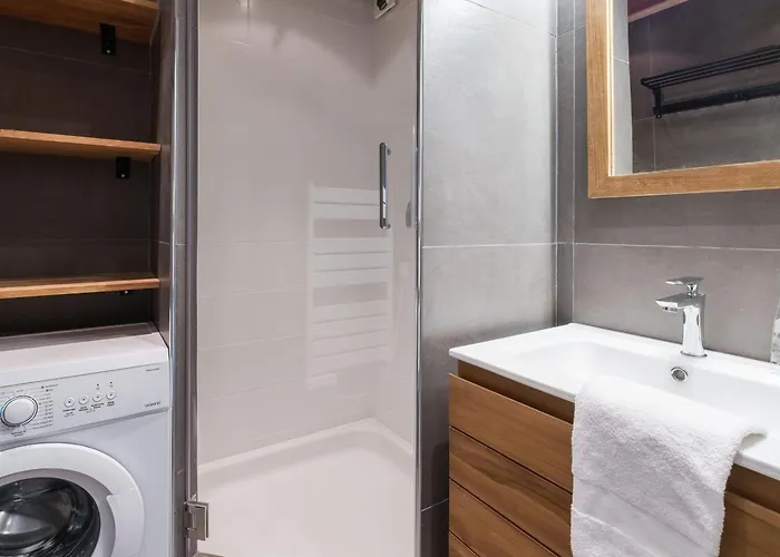 41m2 Neuf - Vue Panoramique Magnifique Plein Sud - 6 Personnes Au Coeur De Serac - Au Pied Des Pistes *